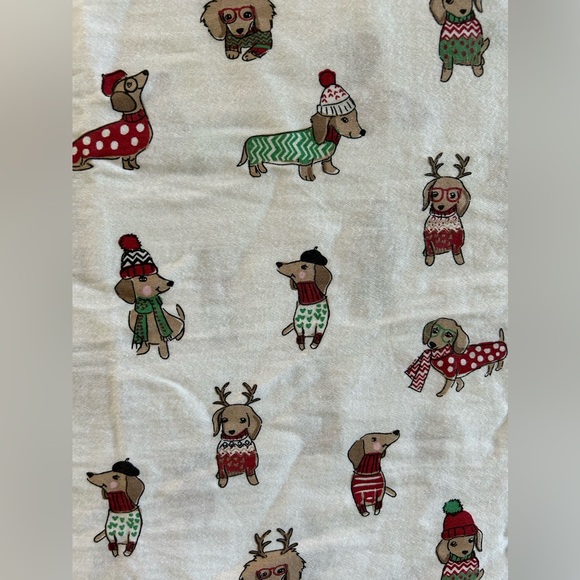 NWOT Two Christmas Dogs Pillowcases. 20 X 28 - Picture 3 of 8